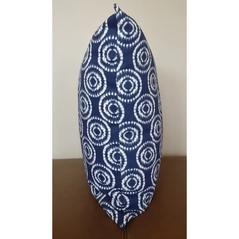 Bryant Throw Pillow Cover 20x20 Zipper Cotton Blue White Nagoya Geo Chambray NEW